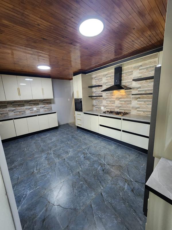 5 Bedroom Property for Sale in Malabar Eastern Cape